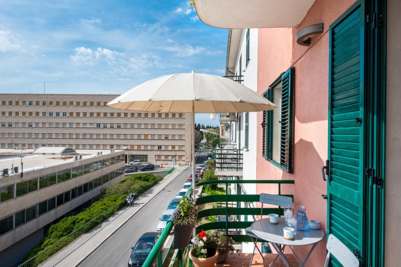 Airy Seafront 1920S Apartment Split Exterior foto